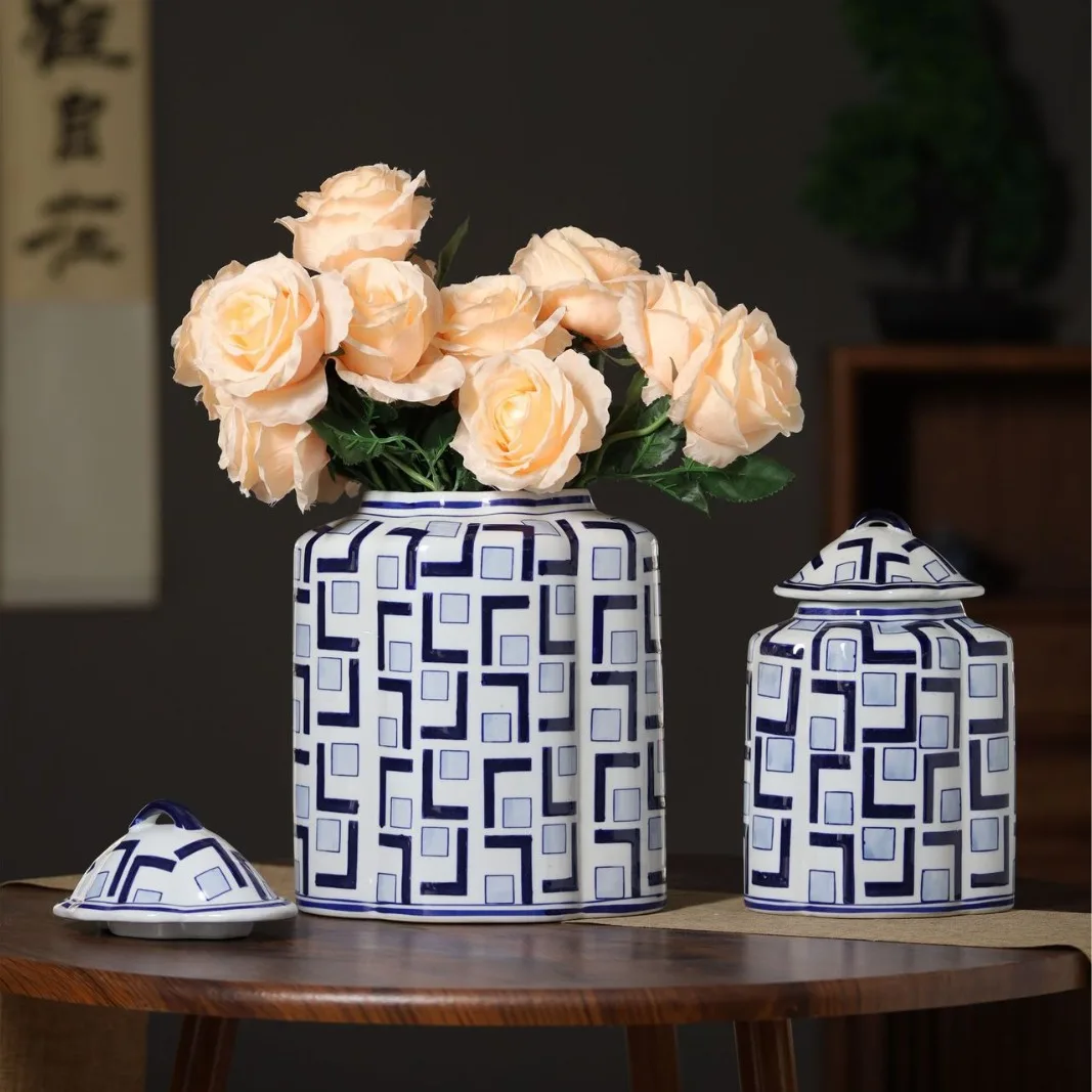 Blue and White Ceramic Vase Ornaments Classical Porcelain Antique Shelf Living Room TV Cabinet Flower A