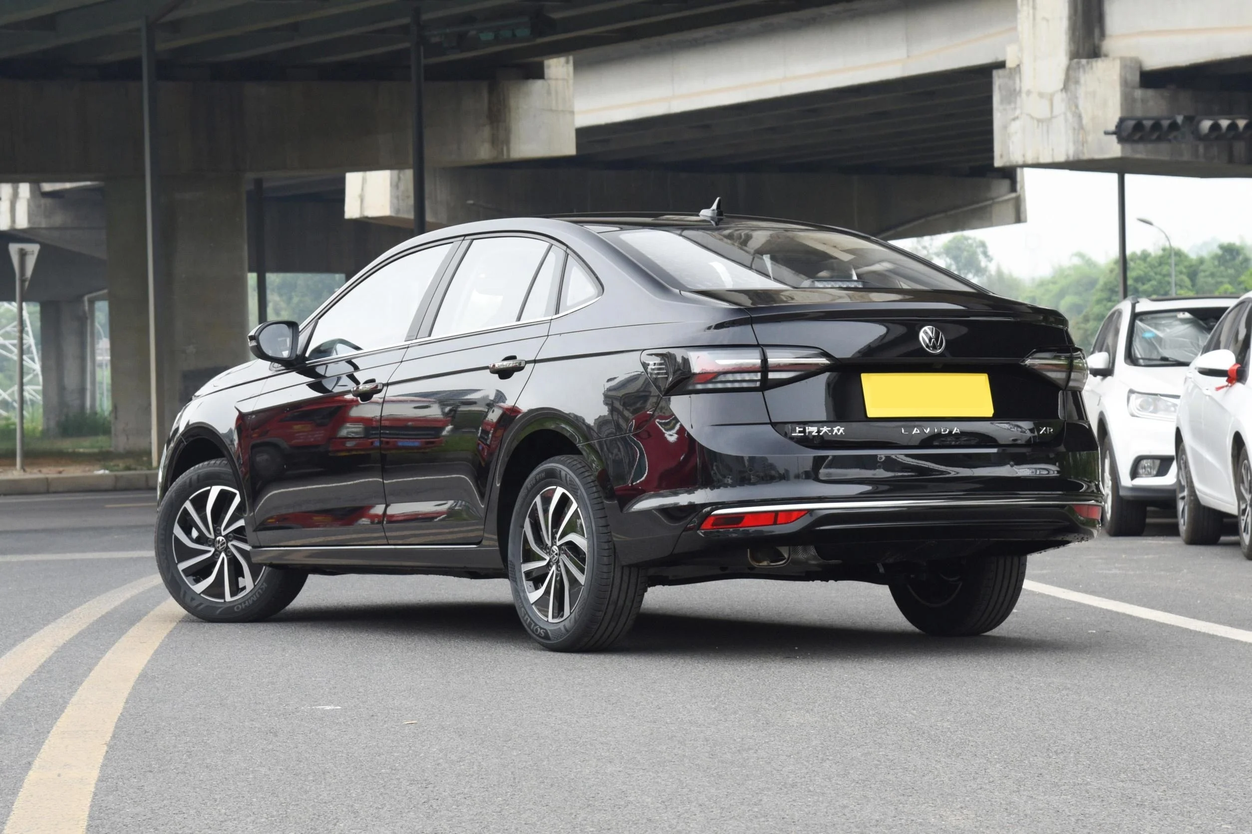 2023 SAIC Xinrui Lavida Xinyi Edition 1.5L автоматический седан легкие кожаные сиденья для автомобиля стандарты Евро VI лидер продаж дизельный бензин