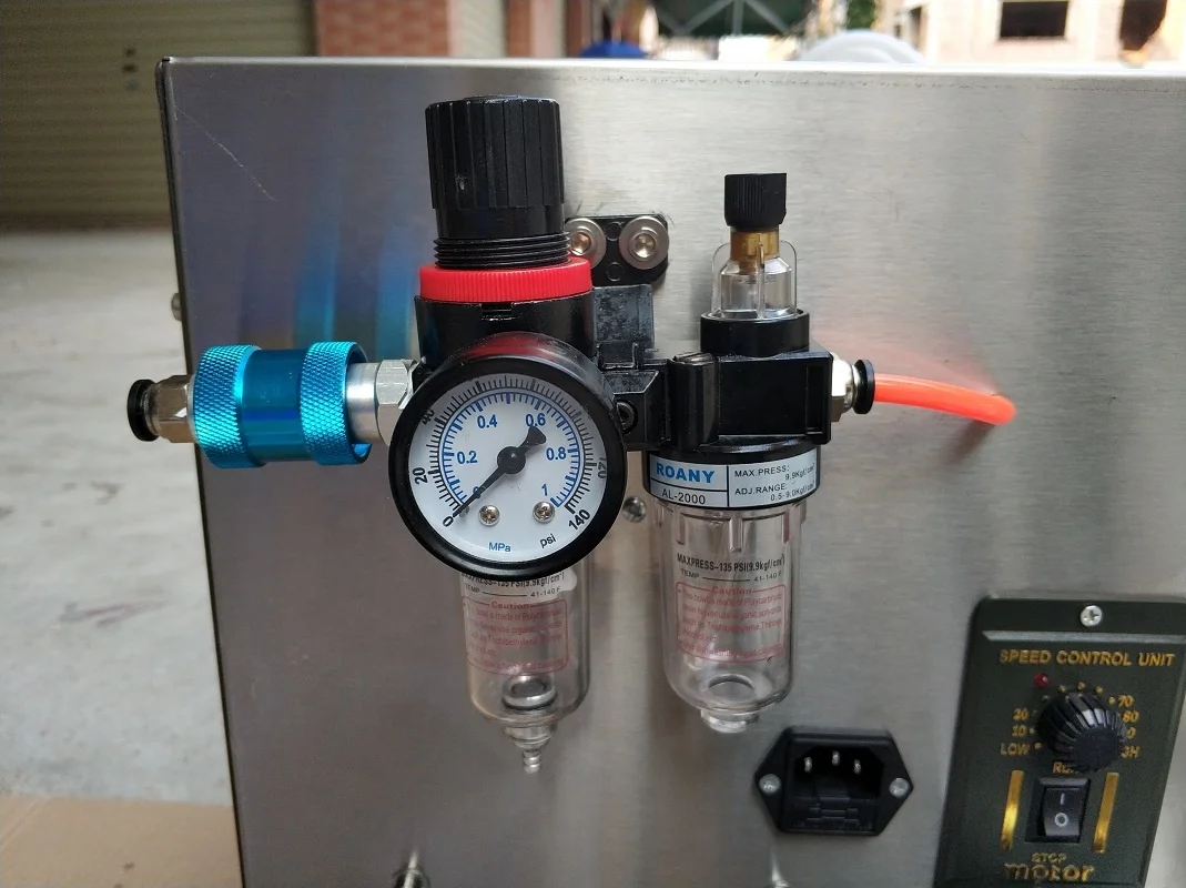 Full Automatic Desktop  With Conveyor Beverage Milk Perfume Filling Machine Water Filler CNC Liquid Oil Filling Machine