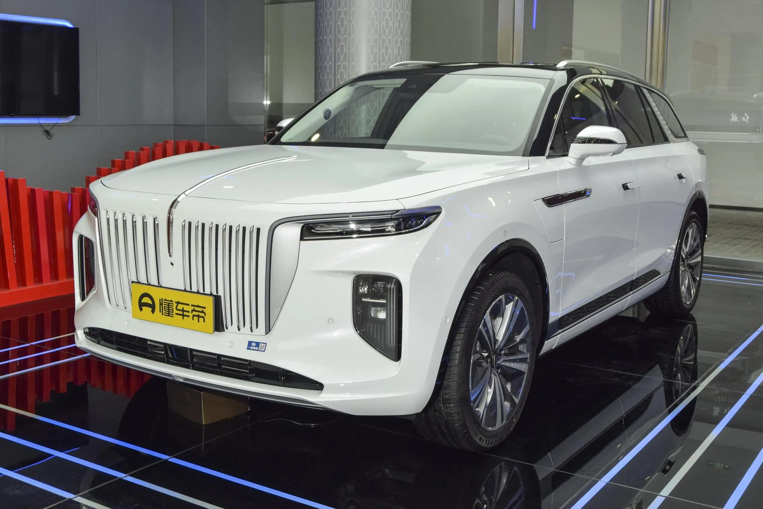 Hongqi e-hs9 diesel 4 weel electric car fast ship large suv cars flagship enjoyment ve fast speed commercial vehicles