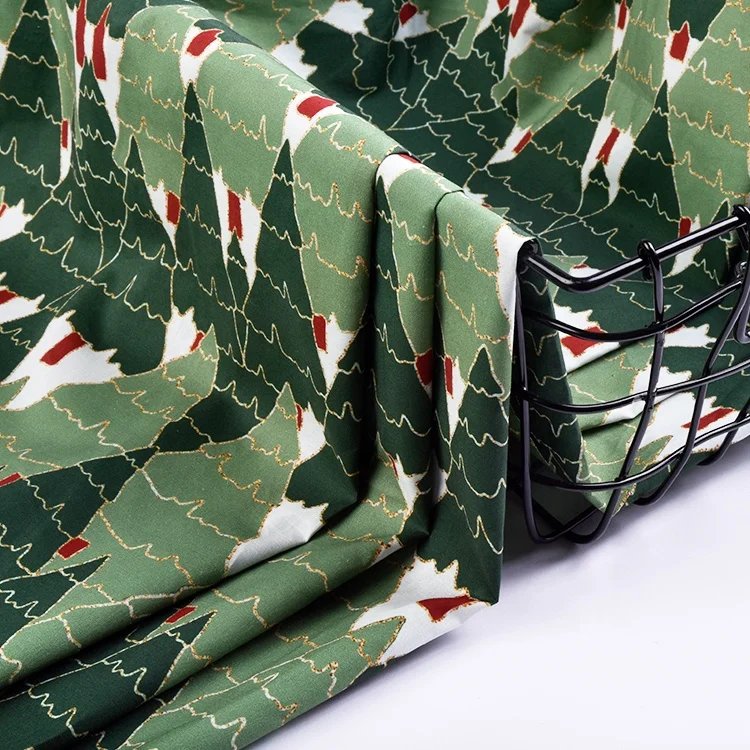 Custom Digital Christmas Print 100% Cotton Poplin Fabric Patchwork Christmas Fabrics For Skirts Sewing