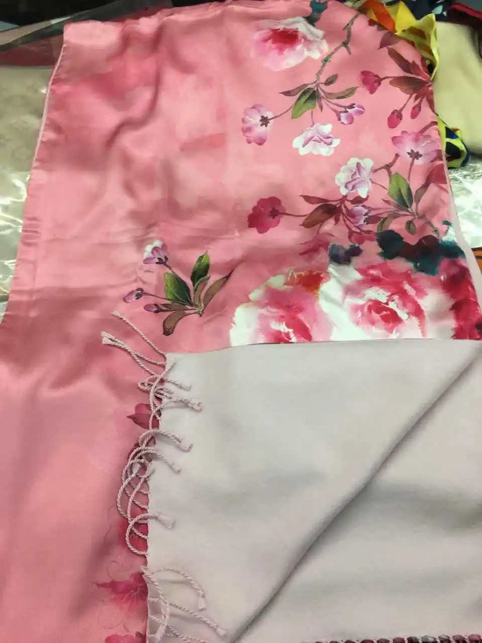 Brocade Fabric Wholesale Factory Digital Printed 100 Silk Dress Soft Plain Custom Satin GSM Technics Style Packing Pattern Yarn