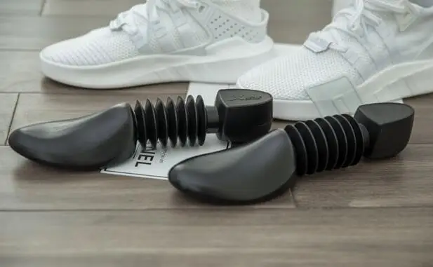 Plastic Material and Custom durable plastic adjustable shoe trees