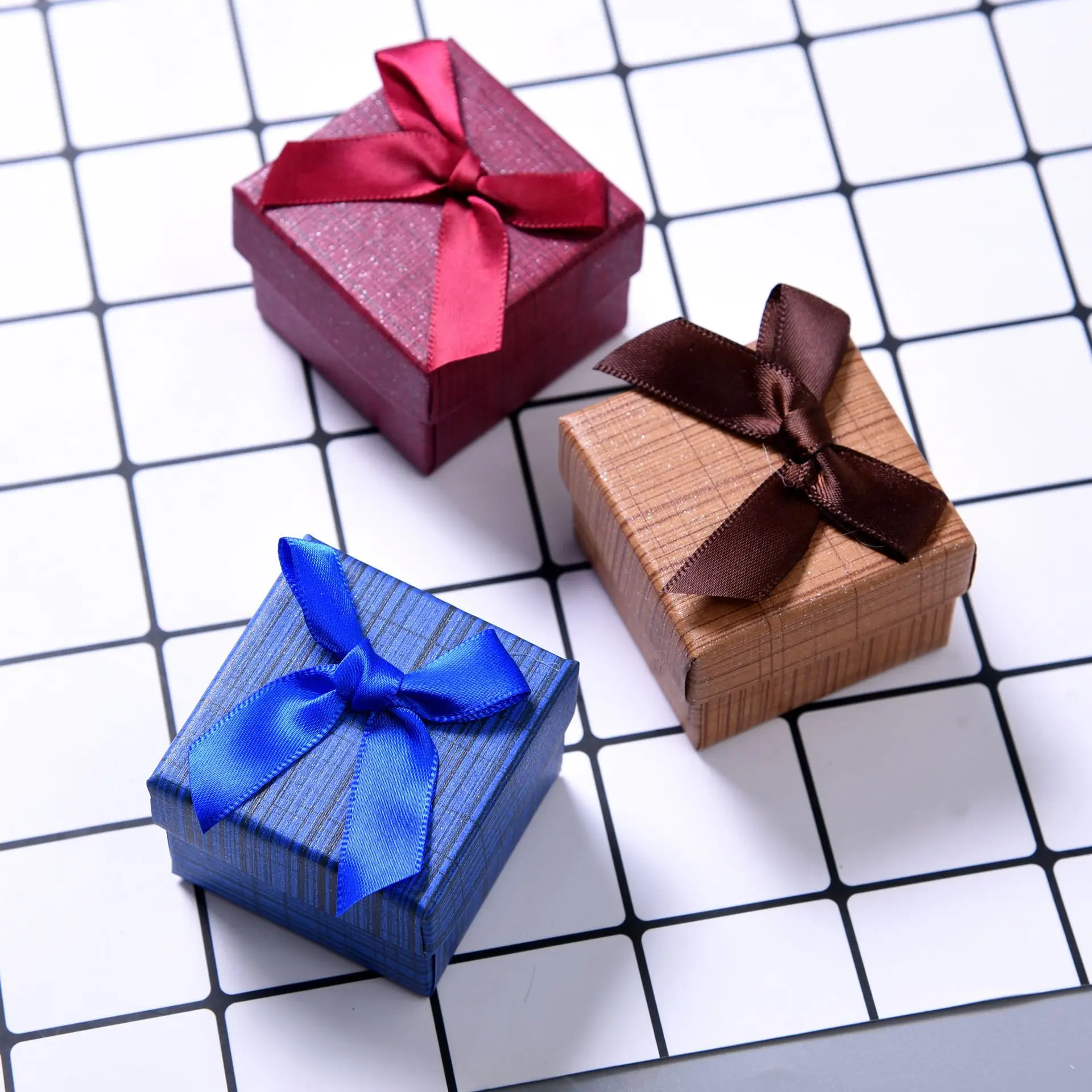 Hot Saling Ring Boxes Jewelry Packaging Box Custom Logo Earrings Pink Packaging Jewelry Box