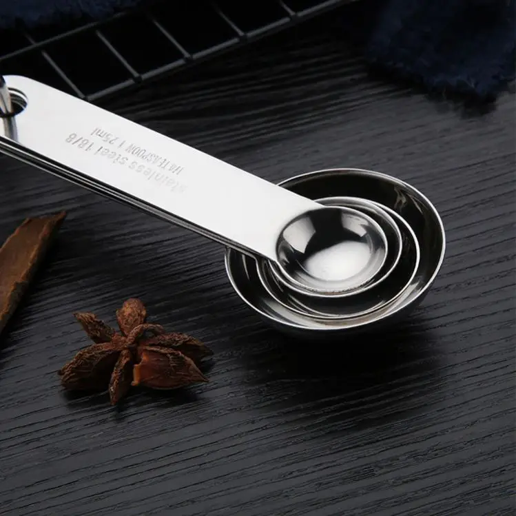 
4PCS 304 stainless steel measuring cups and spoons set 
