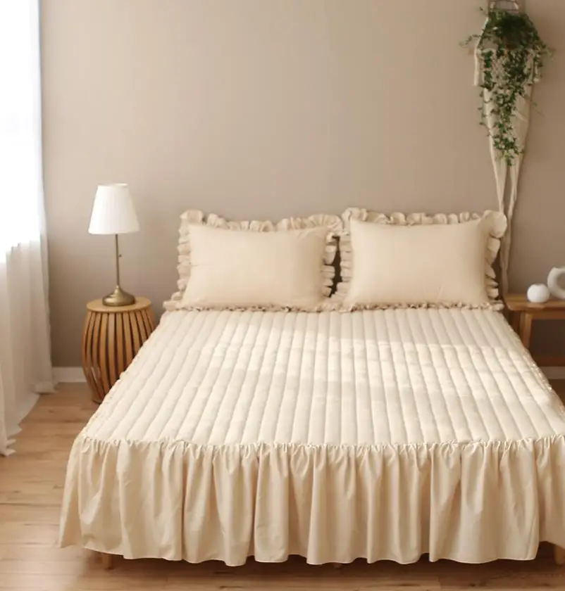 Korea Style Quilted Mattress Protector Cover Elastic Band Fitted Bed Skirt with Princess Frill Plain Summer Hospital Bed Cover