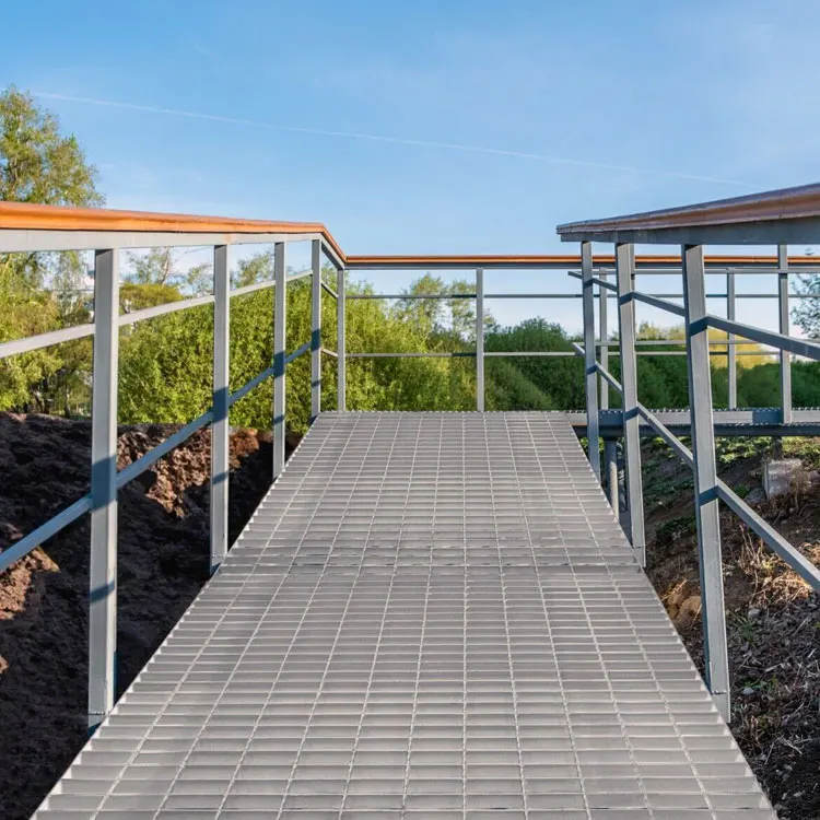 Heavy duty welding standard size mild industry flooring heavy duty drain grate roof steel grating walkway bar steel grating