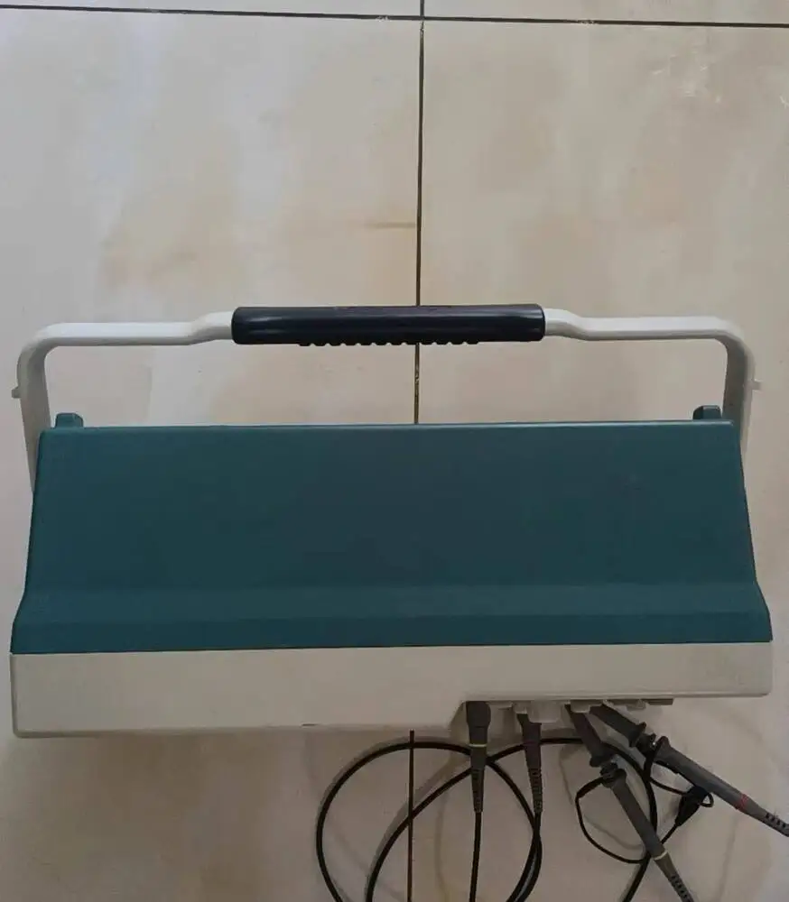 Tektronix TDS 3052B 2-Channel 500 Mhz 5GSs Digital Oscilloscope