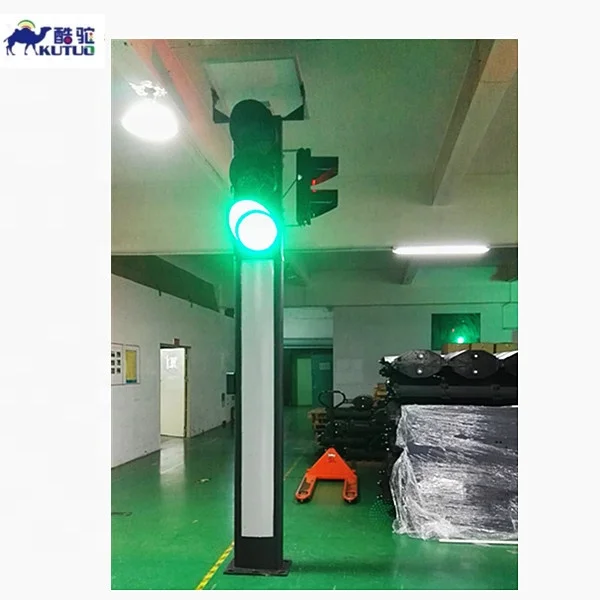
Kutuo new design integrated solar wireless traffic light with pedestrian button 