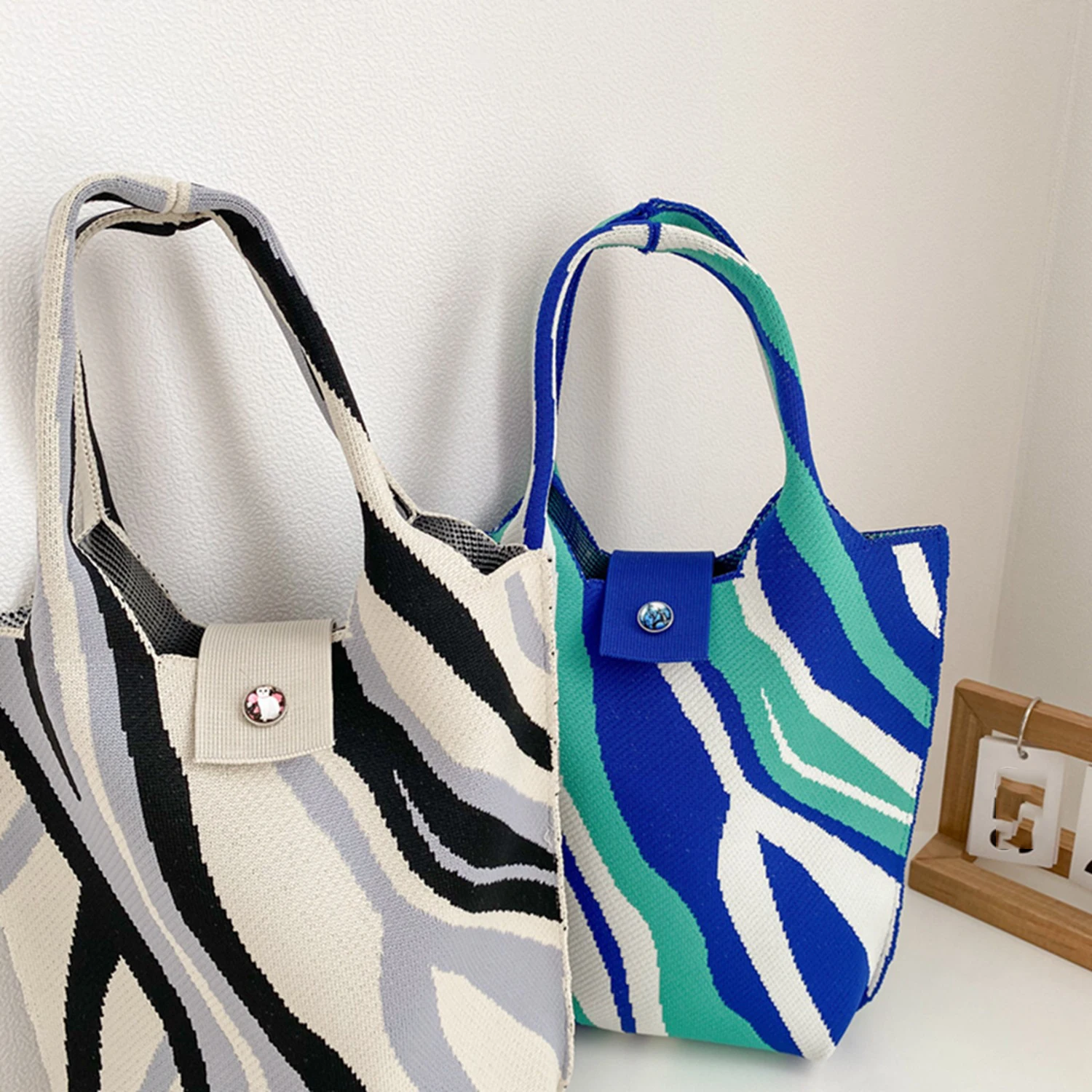 Factory Fashion Landscape Painting Pattern Crochet Handbag Women Wool Shoulder Bag Knitted Tote Bag