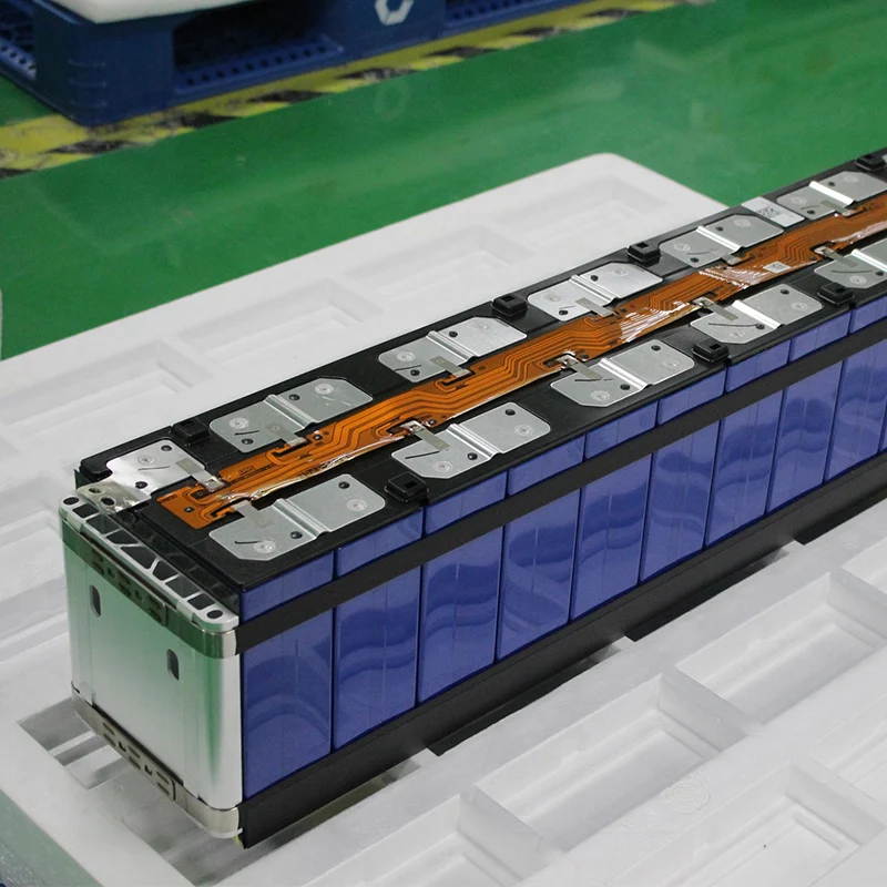 Customize Industrial And Commercial Energy Storage Solar Hybrid Inverters 200KW 373KWh Liquid Cooled Outdoor Battery Cabinet
