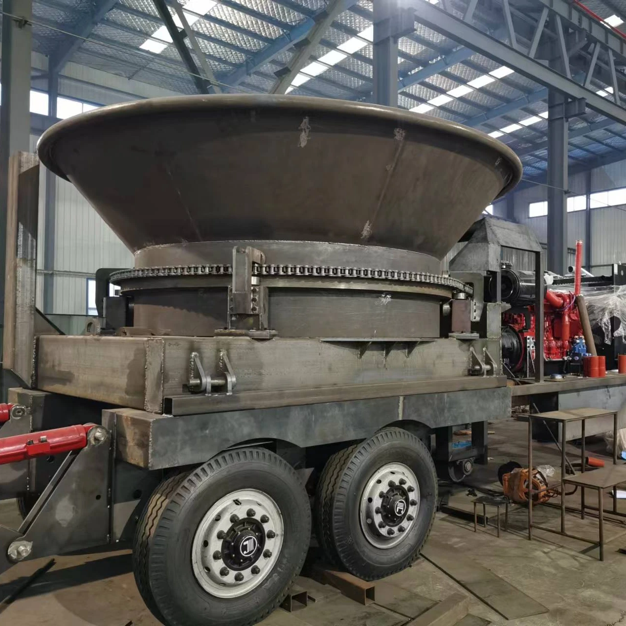 Mobile Tub Grinders with diesel engine