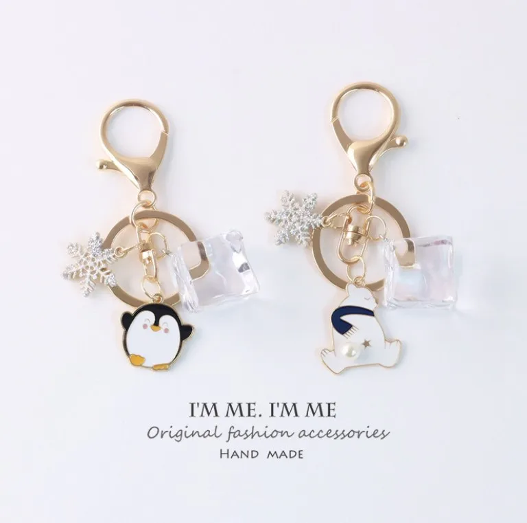 Wholesale Alloy Polar Bear Penguin Iceberg Snow Oil Dripping Metal Keychains