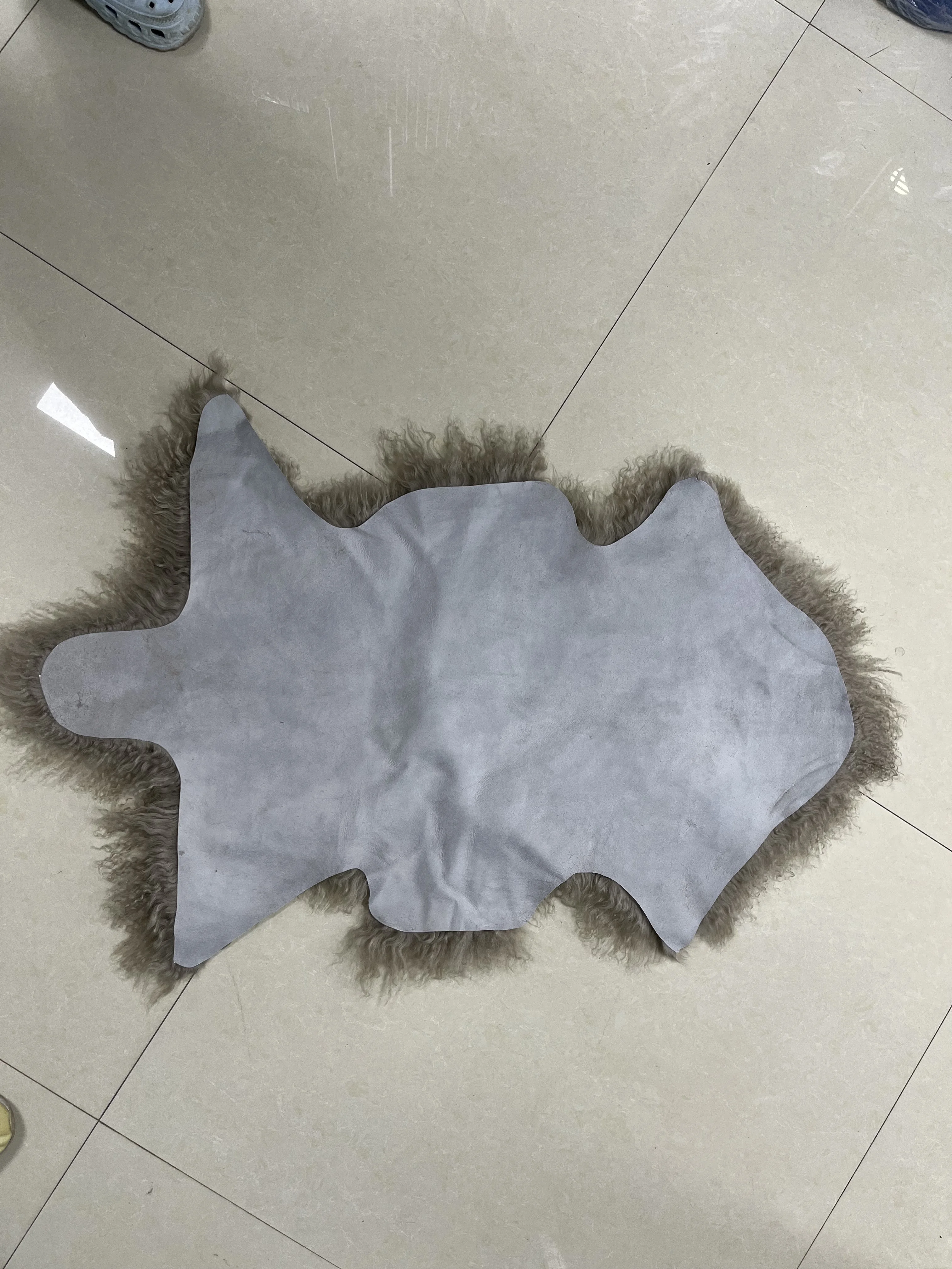 Wholesale Home Tibetan Sheepskin Throw Rug Mongolian carpet animal fur area rug customized color Tibetan lamb skin rug