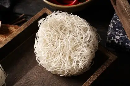 Высушенная рисовая лапша вермишель для сладкого картофеля