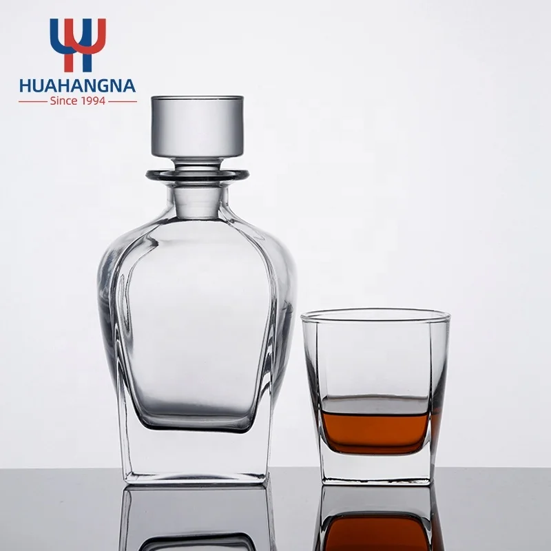 650ml Empty Lead Free Crystal Clear Glass Liquor Whisky Decanter Bottle with Stopper for Home Bar