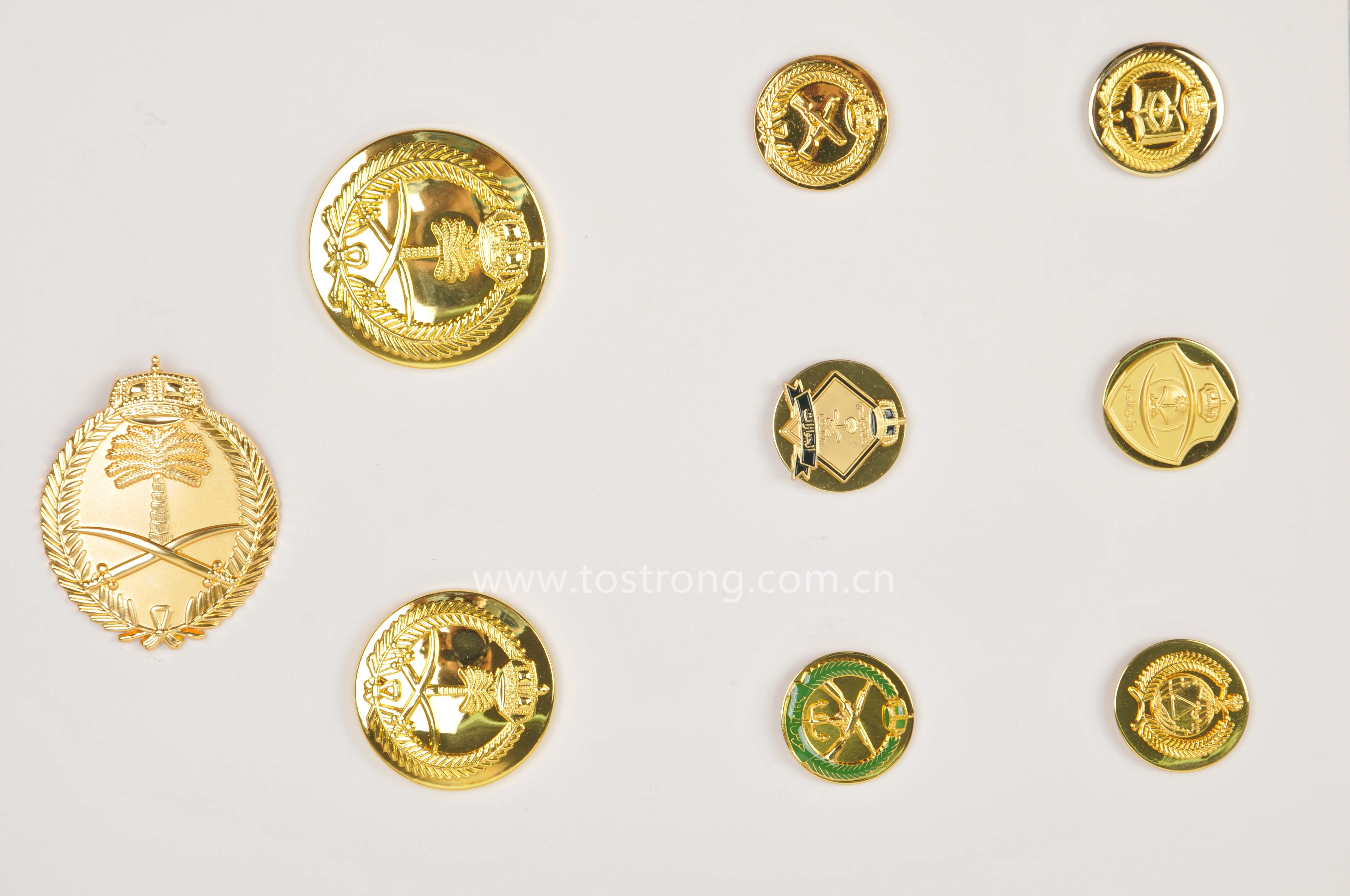 Wholesale Custom  Golden Metal Badge custom metal pin
