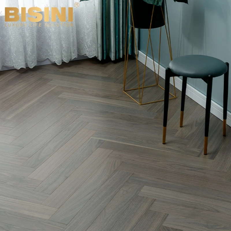 Varnish Coating European Style Black Walnut Wood French Herringbone Chevron Fishbone Parquet Multi-ply Engineered Wood Flooring