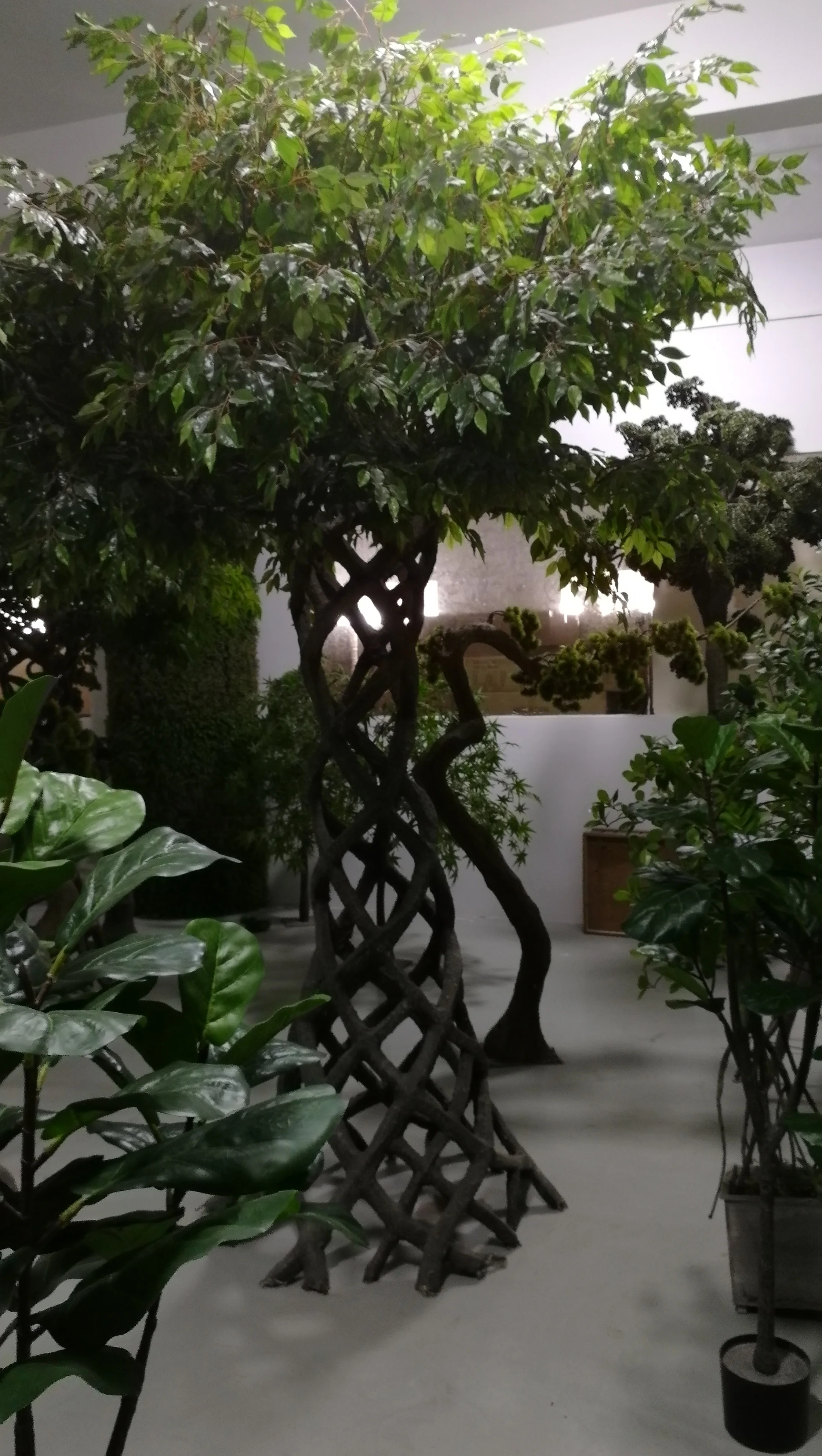 ARTIFICIAL TOPIARY plant Flower basket banany tree with real bark 15  feet height hotel engineering garden decorative customized