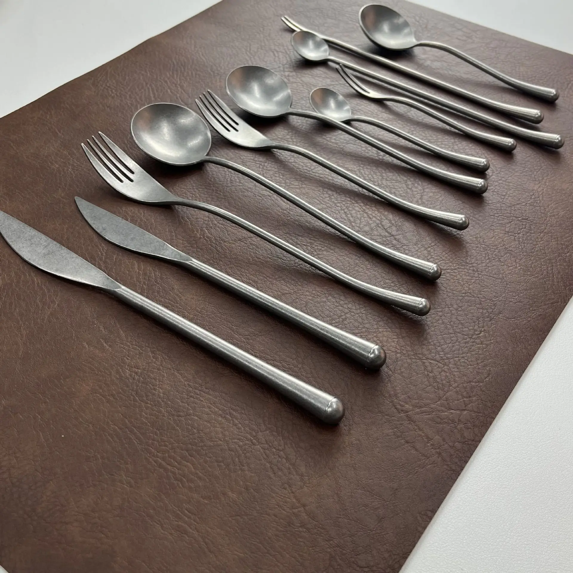 Роскошная минималистская Высококачественная 304 из нержавеющей стали винтажная дегустационная ложка и вилка посуда наборы свадебных столовых приборов