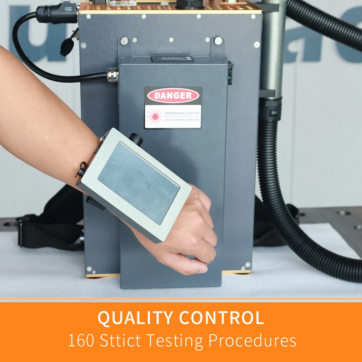 Pulse Cleaning Laser 300W 100W Wood Furniture Paint Removing Stone Wall Graffiti Cleaning Metal Rust Oil Backpack