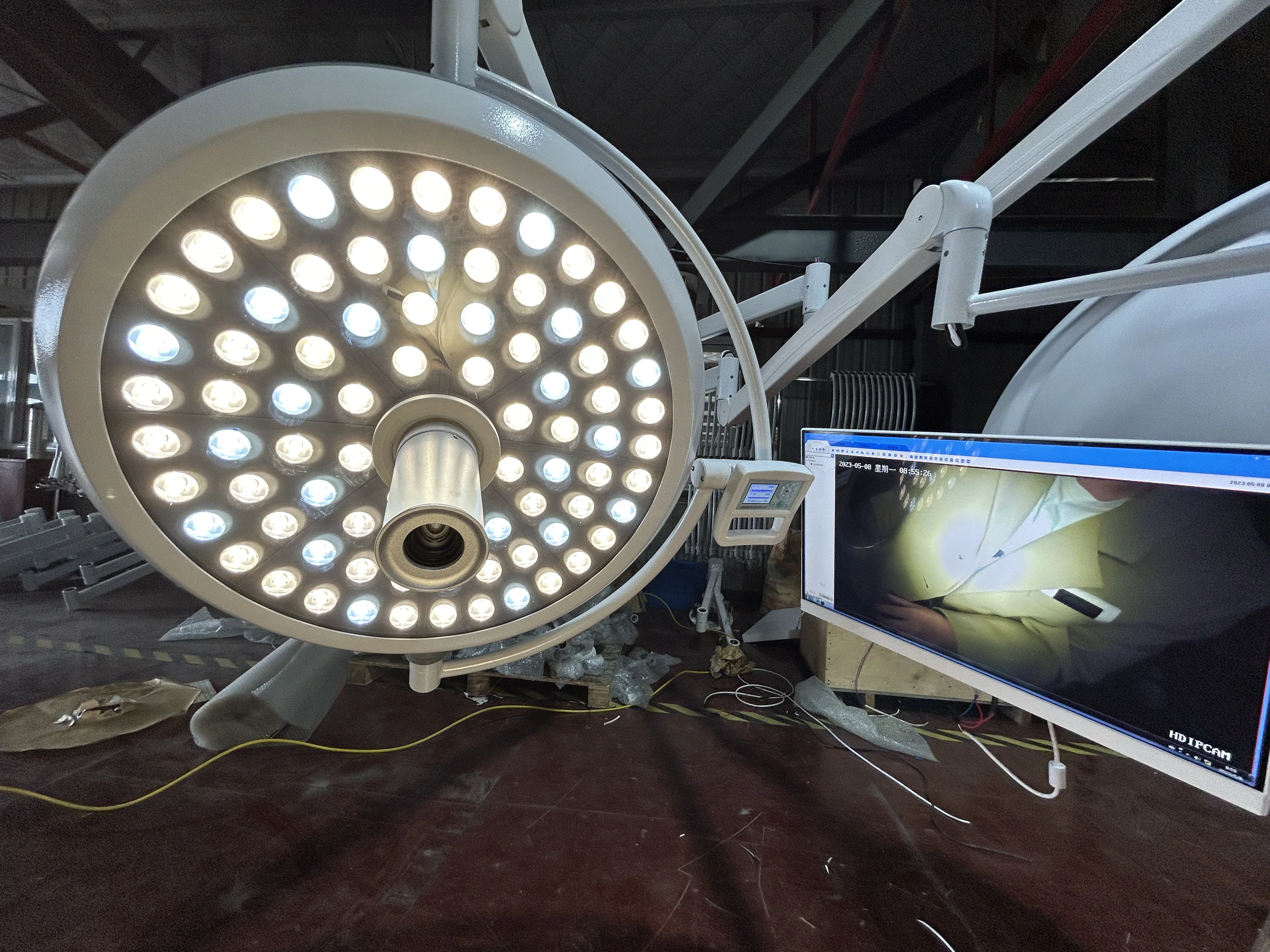 CE ISO Medical  Double Head Led Operating Light Operation Lamp Ceiling Surgery Lamp With Camera Display Screen