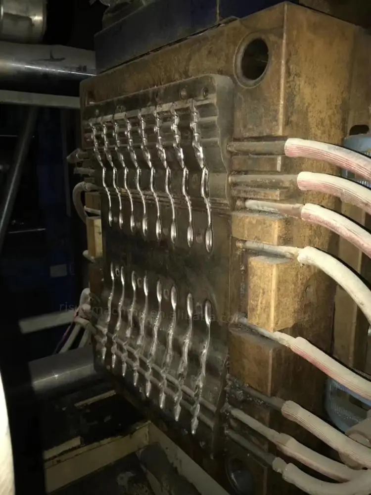 Haitian IA 2500 Toothbrush making used double color plastic injection machinery with free toothbrush mold