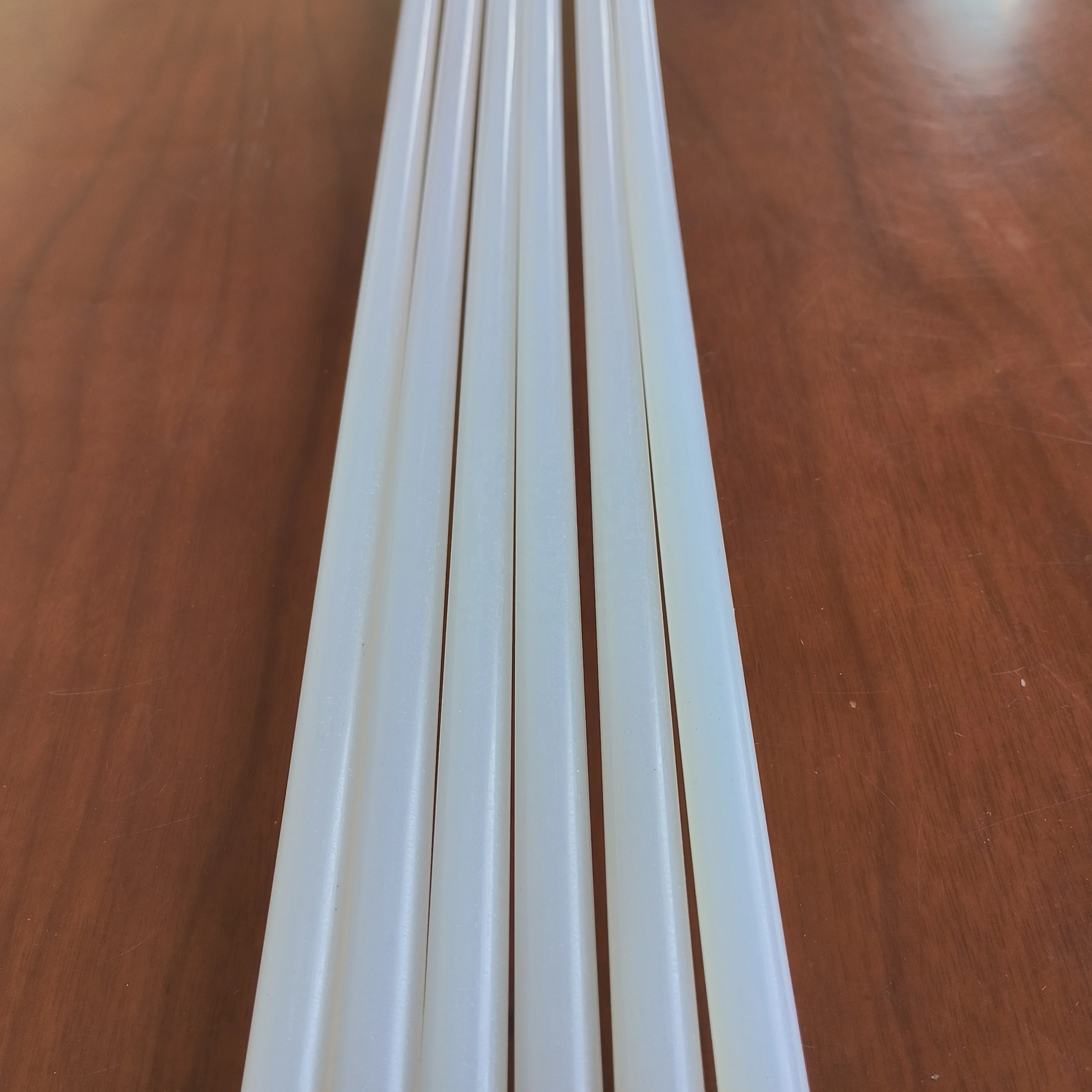 Neoflon M-300h High Purity Transparent Plastic PCTFE Bars/Rods