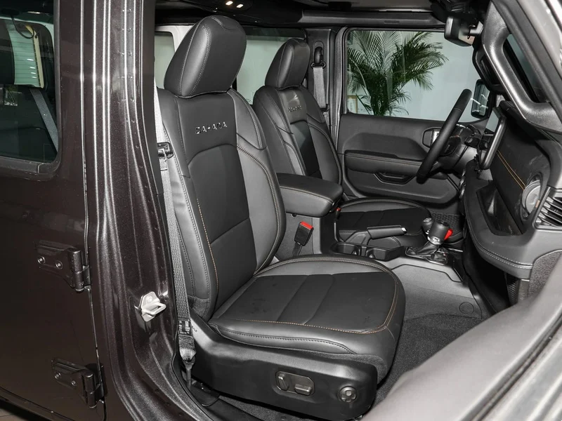 Оптовая продажа 2024 2 0 т SAHARA 4-дверный внедорожник китайский джип WRANGLER автомобиль