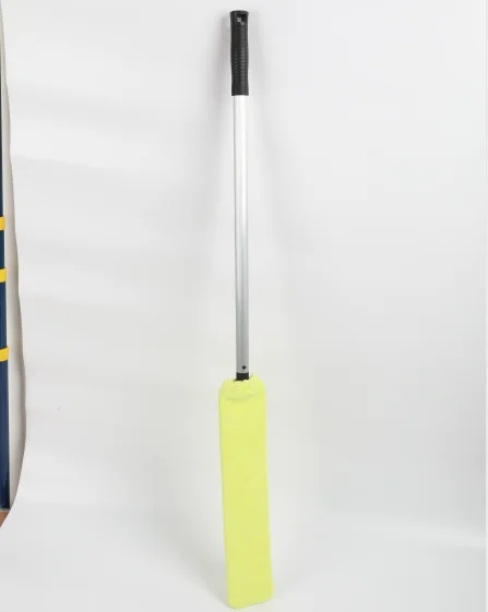 Wholesales Flexible Car Dust Collecting Long Handle Curved Microfiber Feather Duster