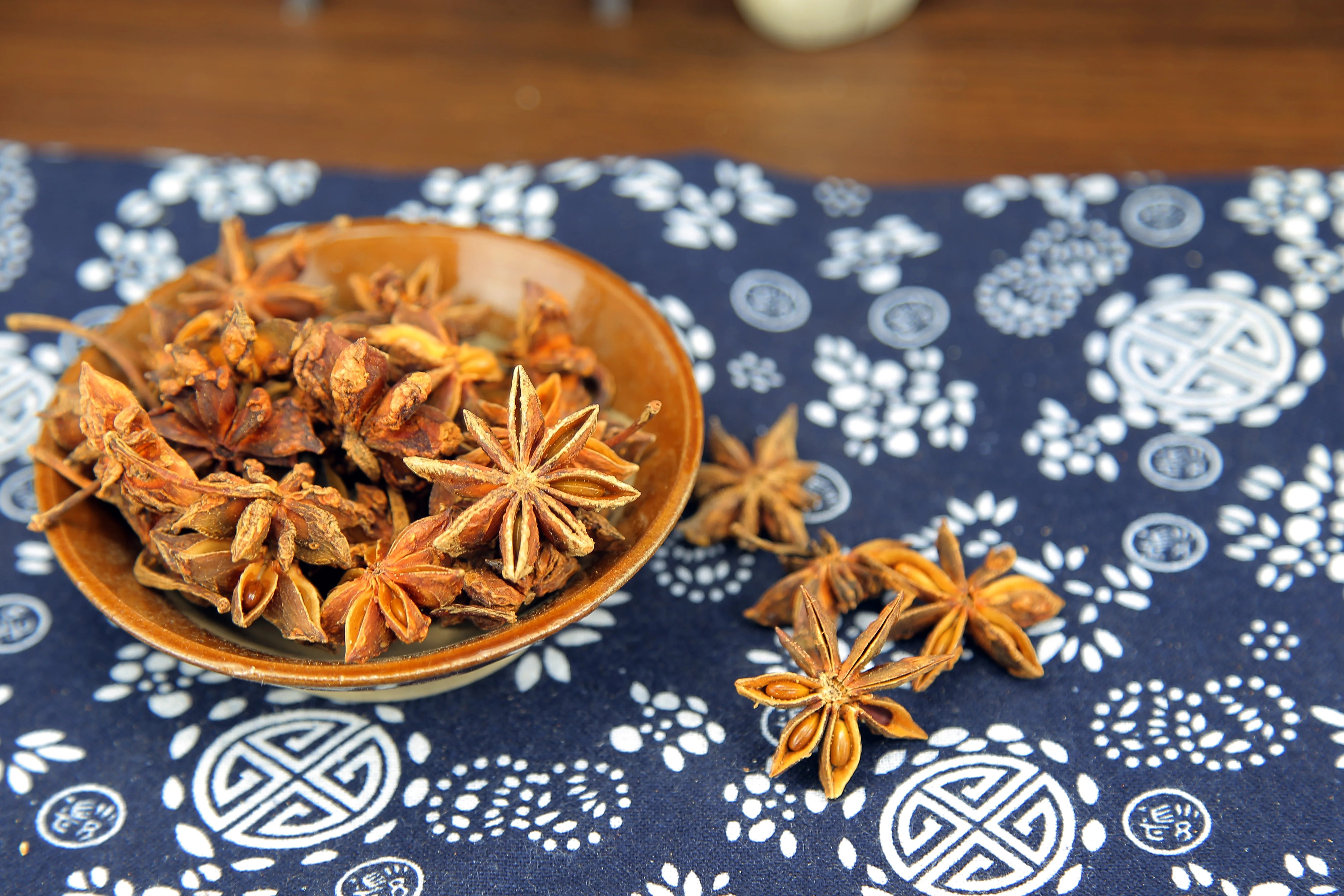 Chinese Spices Supplier Wholesale High Quality Dried Star Anise Natural Star Aniseed