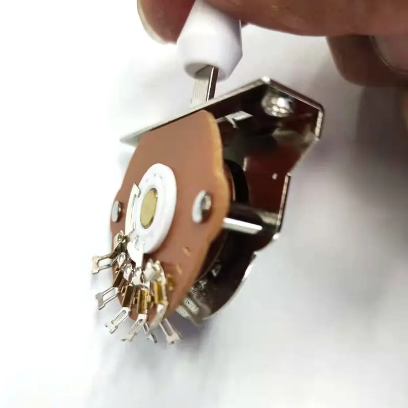 Universal Electric Guitar 5 Ways Pickup Selector Switch Guitar Parts Replacement with Mounting Screws for Electric Guitar