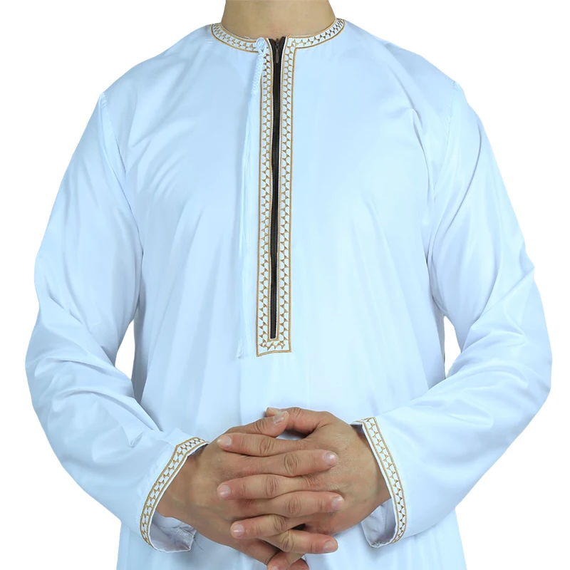 Shiny Velvet Made Muslim Man Thobe Oman Style Design With Front Zipper