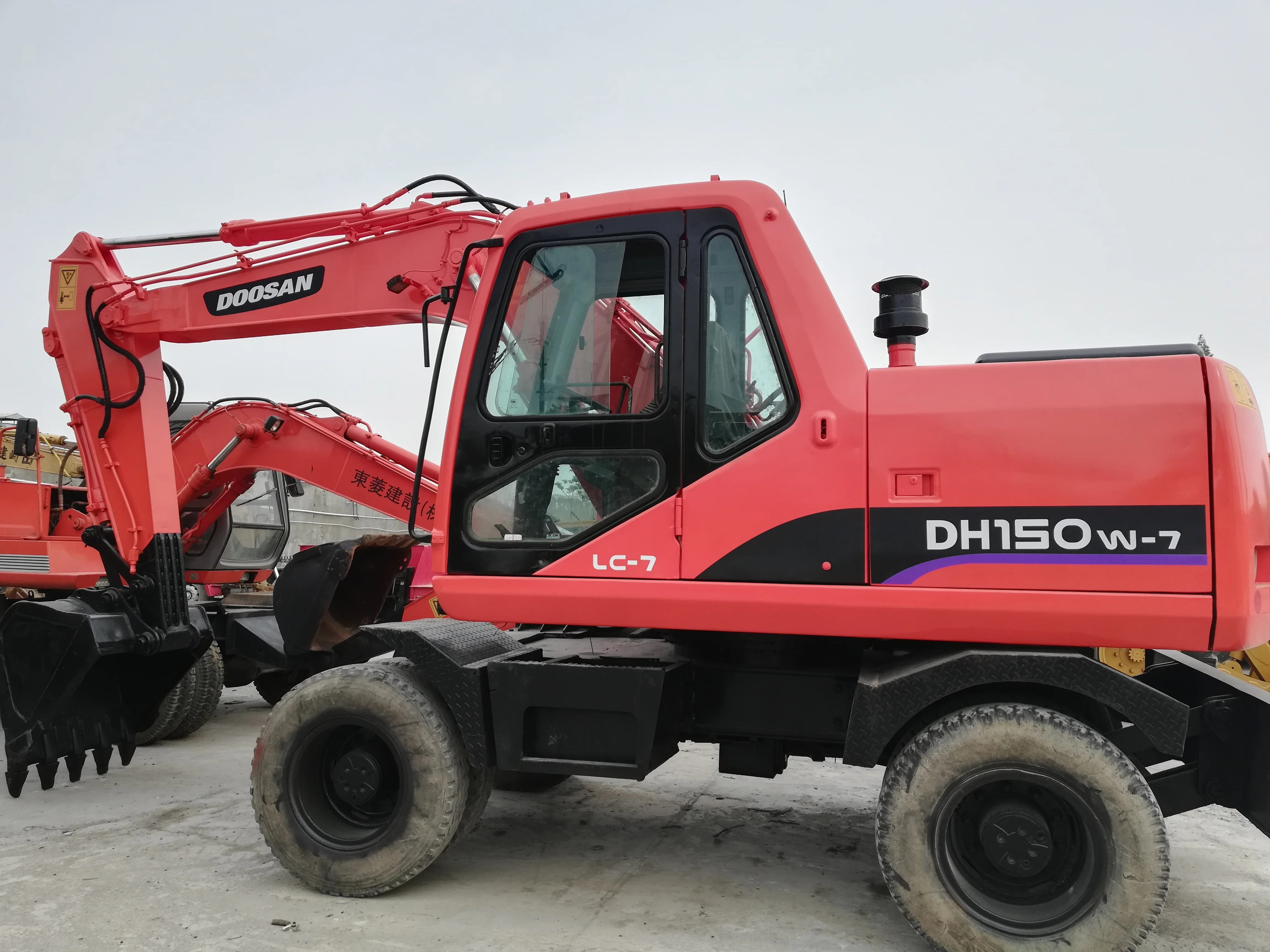 USED DOOSAN DH150W-7 HOT SELL CHEAP PRICE WHEEL EXCAVATOR