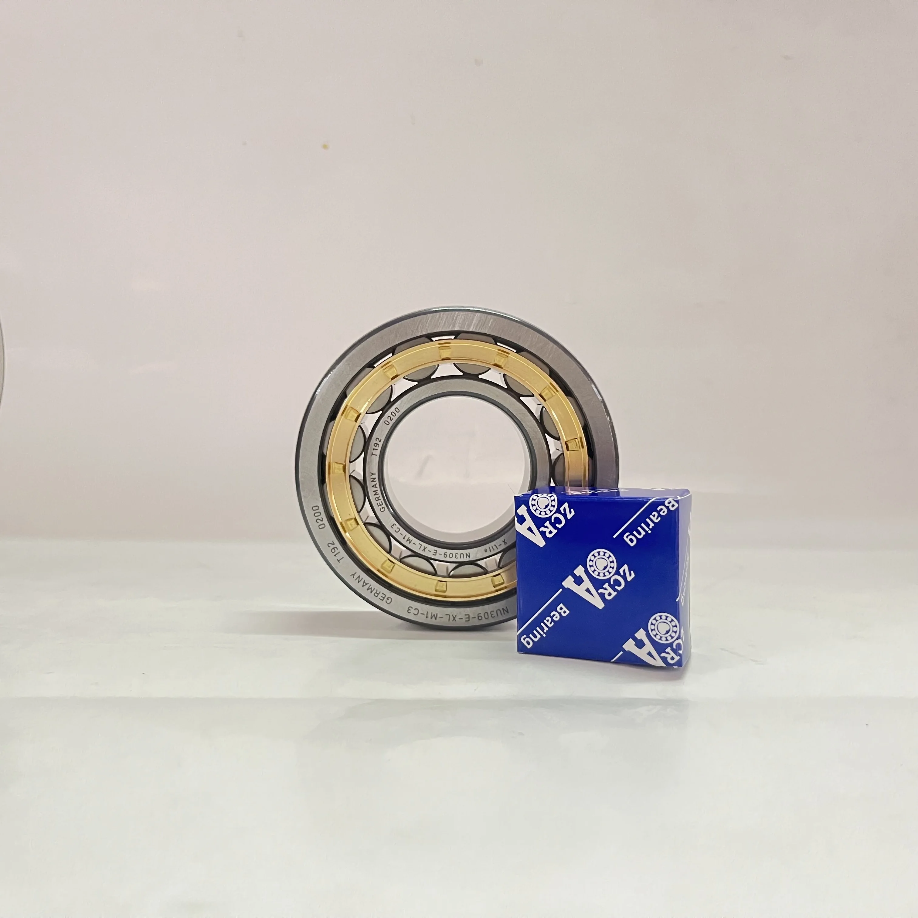 FAG (Schaeffler) NJ2320-E-TVP2-C3, Cylindrical Roller Bearing  C3 Internal Clearance