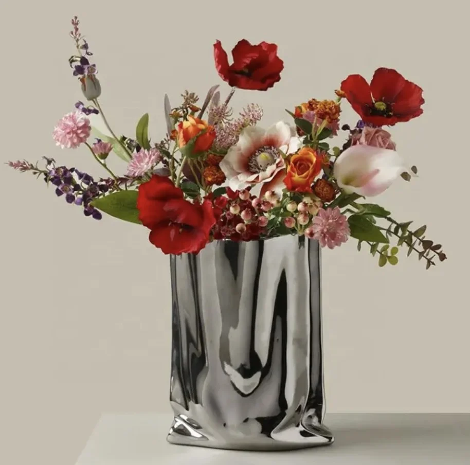 Wholesale Modern Nordic Silver Plated Gold Porcelain Ceramic Vases Luxury Home Decor for Weddings Hotels