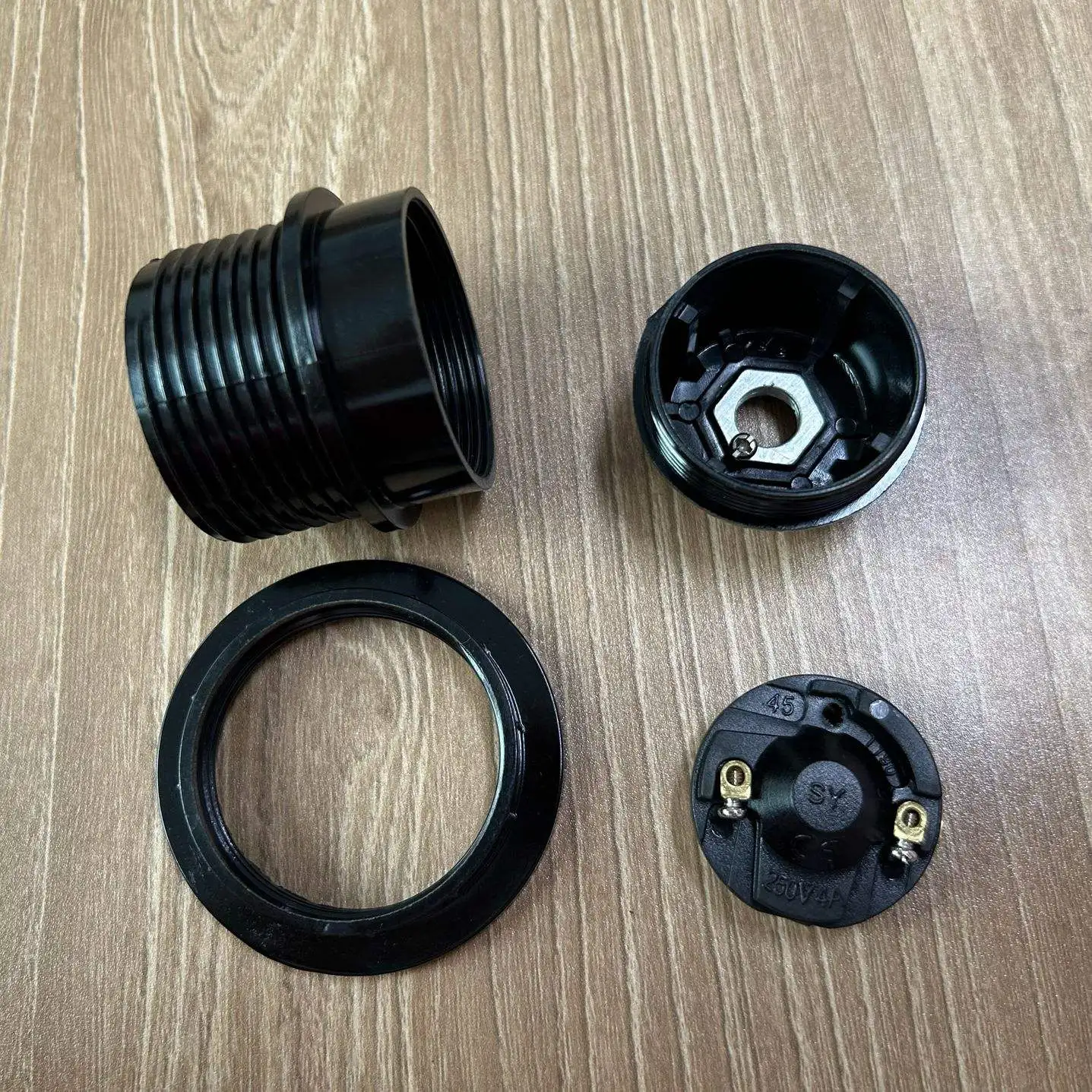 Lamp Holder E27 lamp holders lamp bases Light Base Socket Plastic Lampholder Accessories