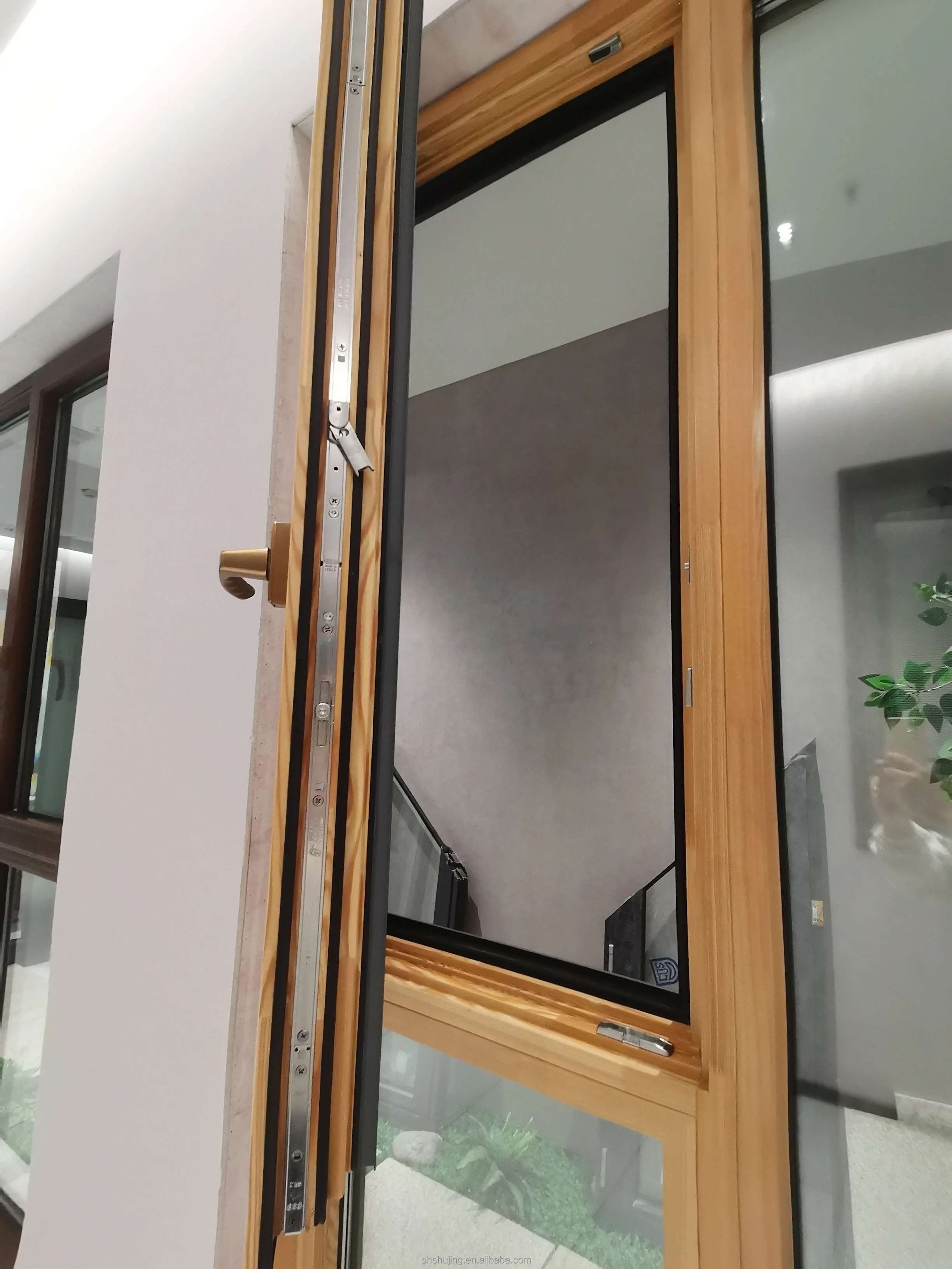 Hot sale aluminum clad wood window in