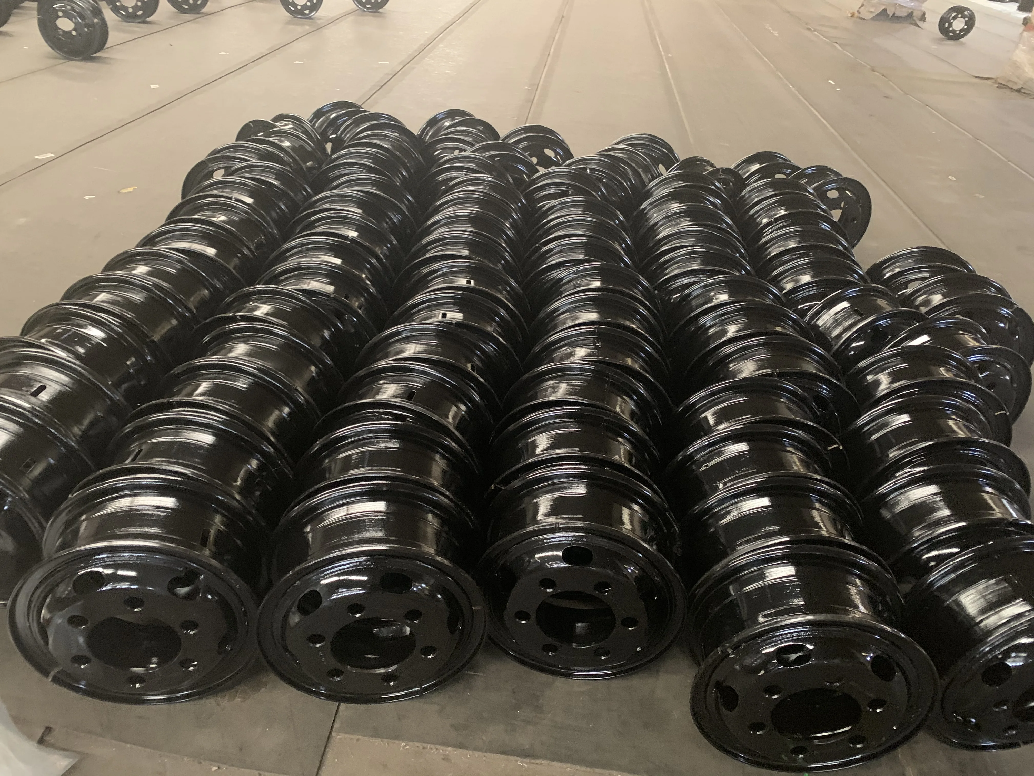 Best selling 5.5-16 /6.0-16 wheel truck  rim for tube