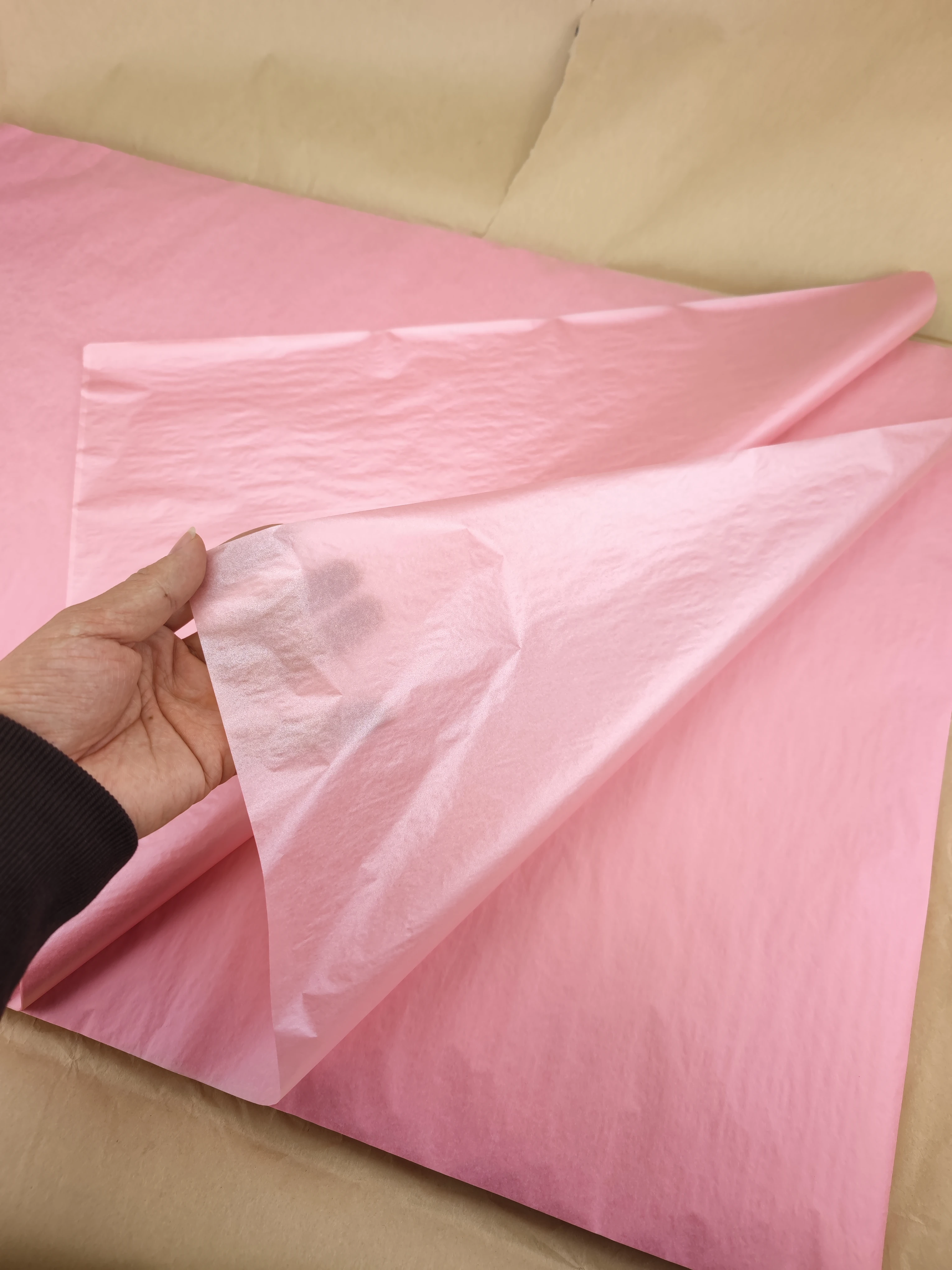 Custom Gold Pink Silver Rose Gold Wrapping Paper Uncoated Wood Pulp Tissue Wrapping Paper for Gift Packaging Clothes Wrap