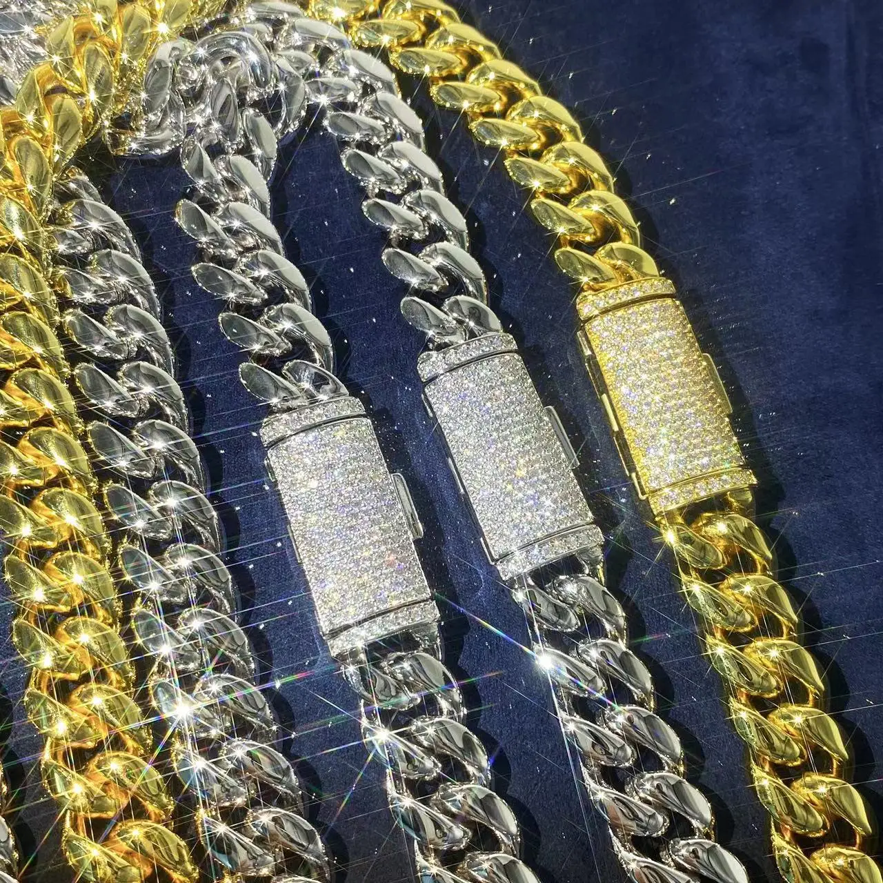 Hip Hop 8mm Stainless Steel Cuban Chain Iced Out Moissanite Diamond Link Chain Men Gold Plated Miami Cuban Necklaces