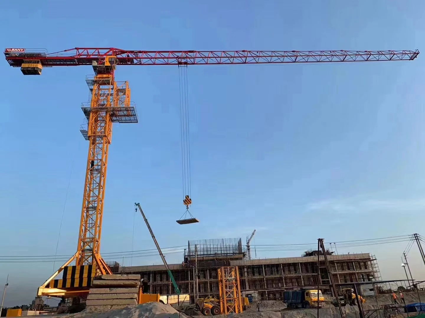 Low Price China Used Topless Tower Crane 5610-6 Types of Second Hand Tower Crane for Construction with Fast delivery