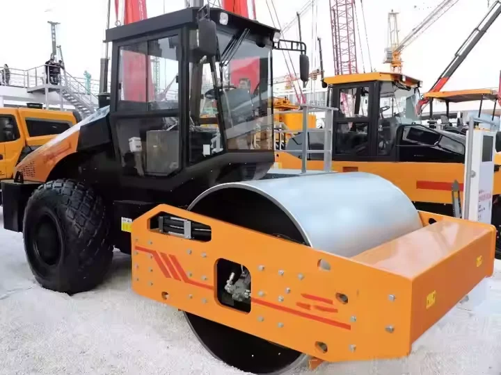 Skymard Factory Price Brand New Single Drum Roller Road Roller 3 Ton STR30C-8 In Stock