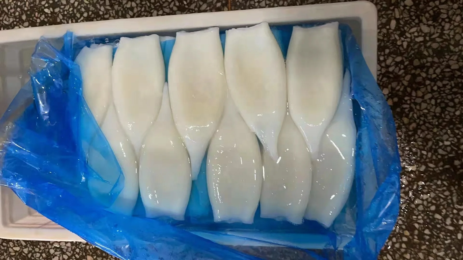 Factory Price Supplier Cleaned Illex  U10 Frozen Squid Tube