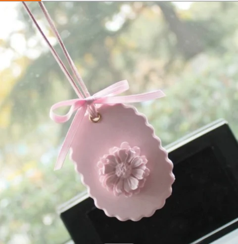 Pink Oval Shaped Hanging Ceramic Aroma Stone Pendant Scented Clay Gypsum Aroma Diffuser Essential Oil Air Freshener