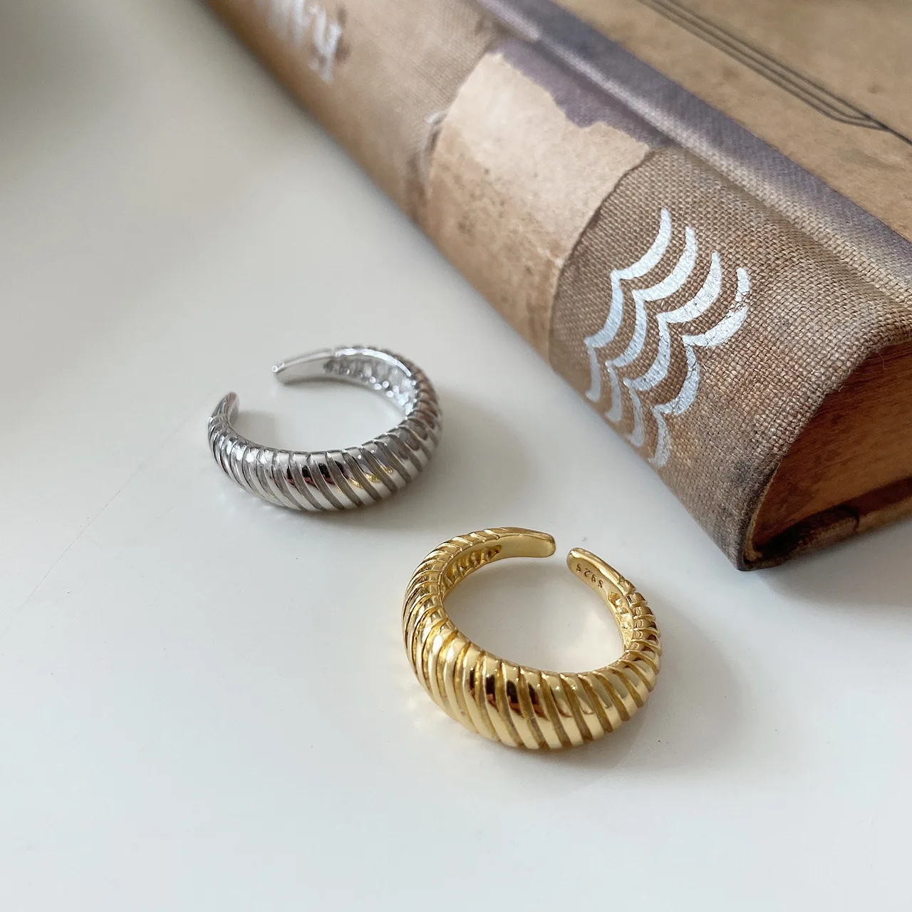 Maxery French 925 Silver twill Ring Minimalist Ring IG Fashion Horns Twist Metal Gold Silver Ring