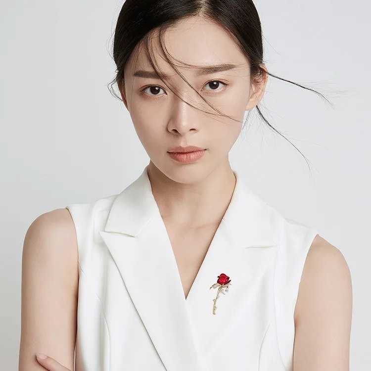 Hot Sale Hijab Muslim Scarf Brooches Pins for Women Cubic Zirconia Sparkly High Quality Zircon Rose Flower Jewelry Brooches