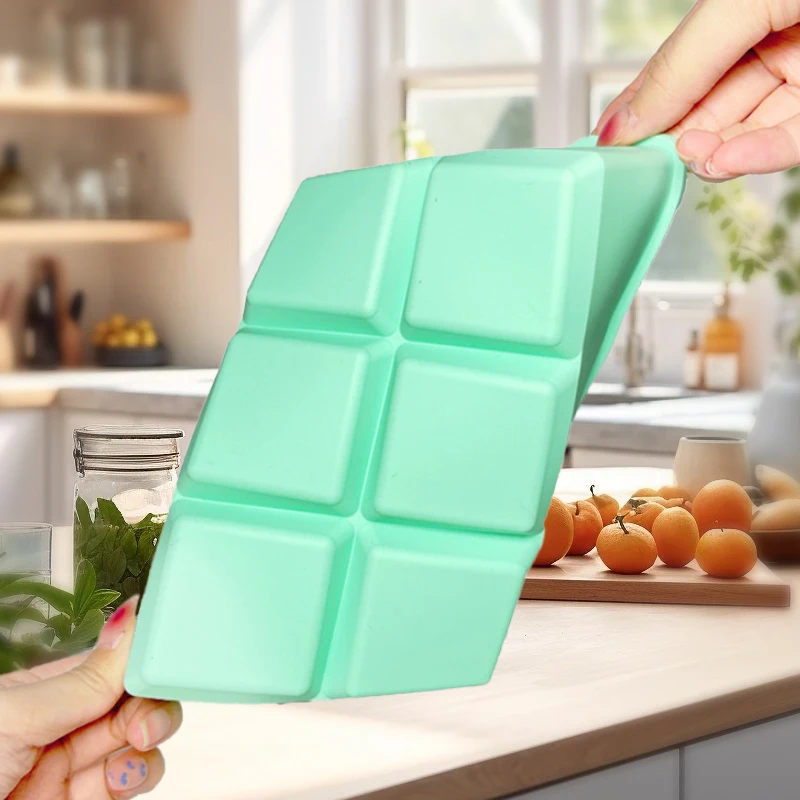 6 Cubes bpa free Silicone Ice Cube Tray With Lid Ice Ball Maker Molds