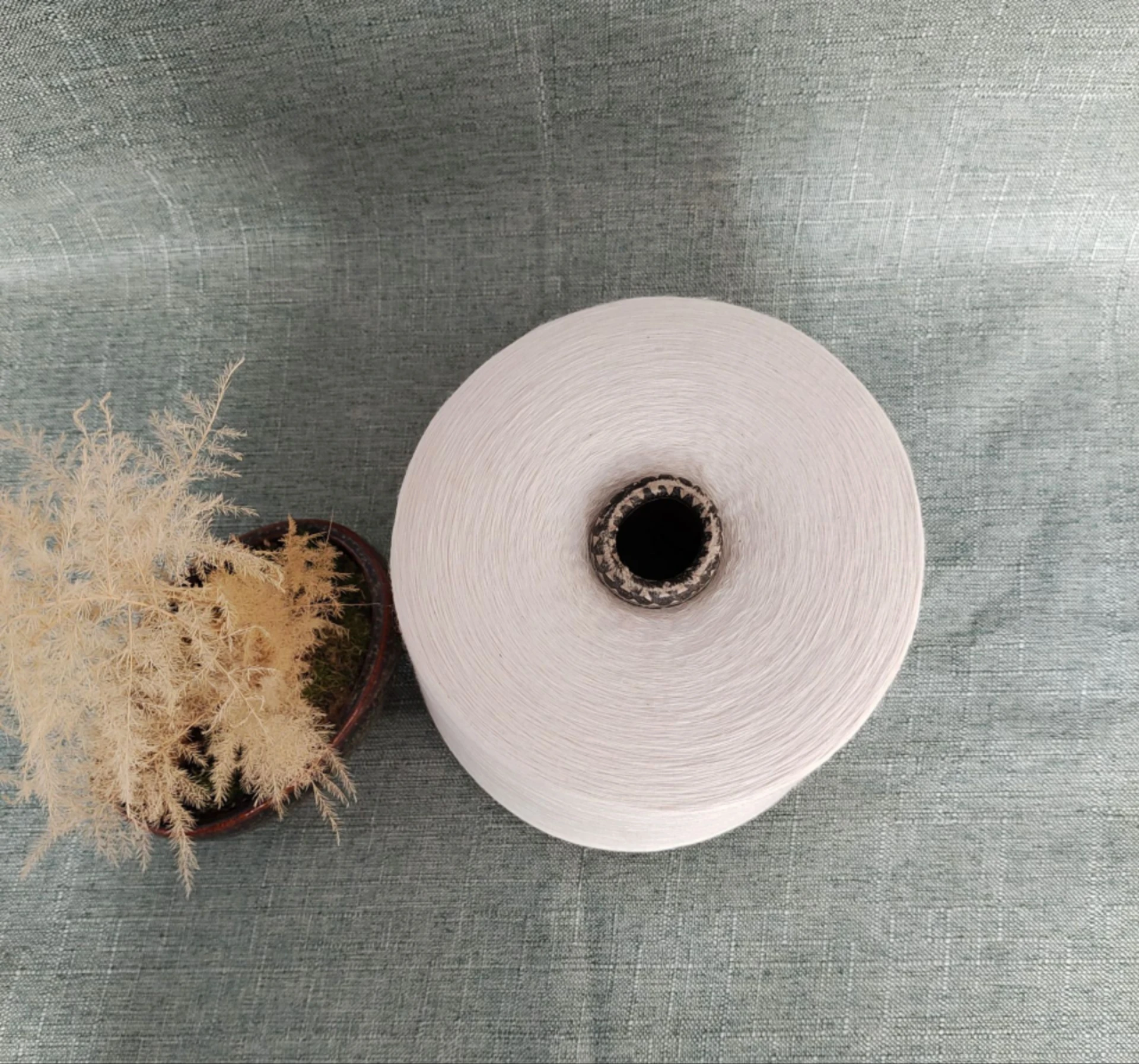 Good Reputation Wholesale 100% Linen Yarn 36 Nm/1 Flax Semi-bleahced Short Fiber for Knitting Amp Weaving Long