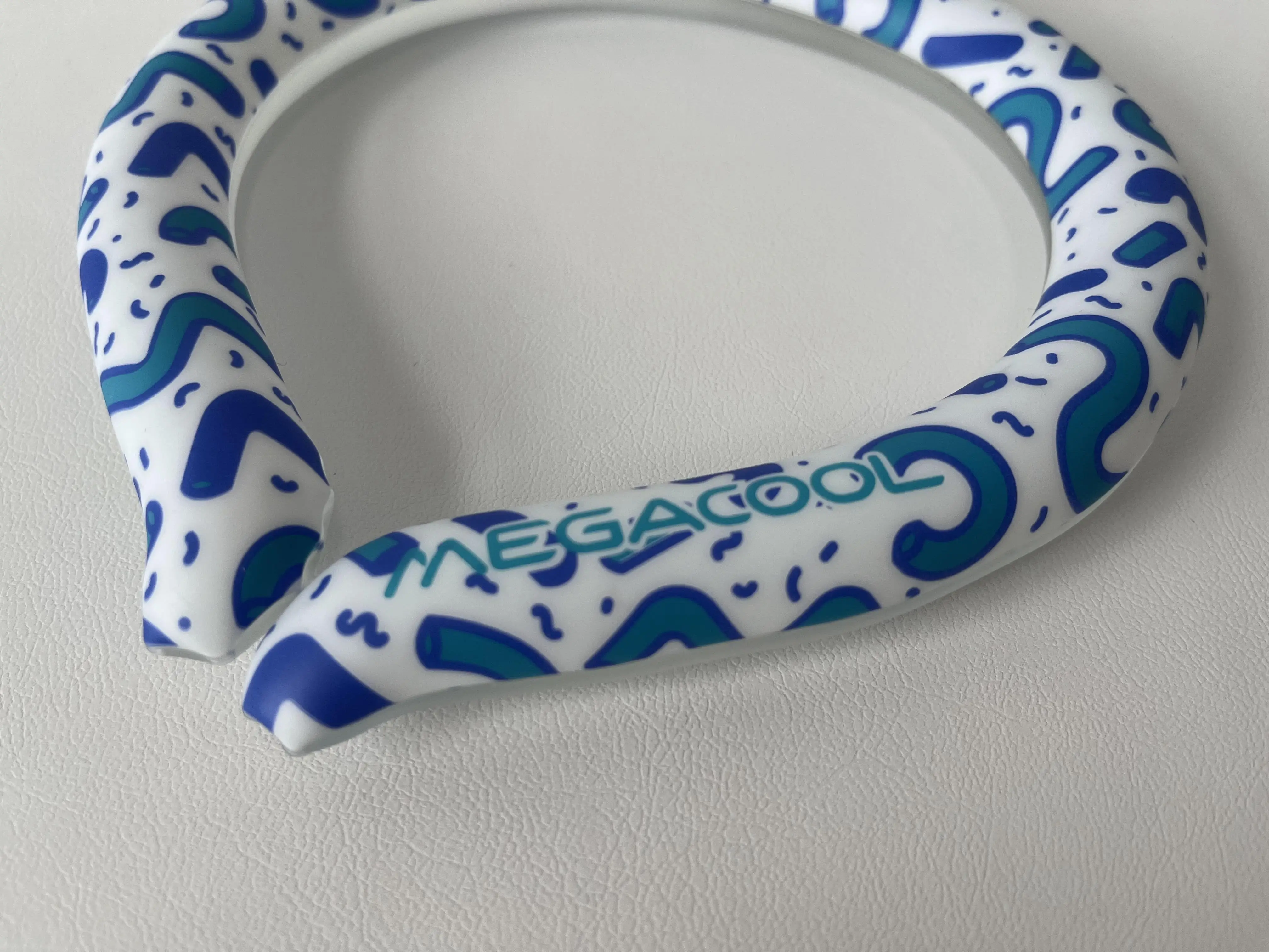 New Custom 2022 Ice Neck Blue Pattern Band Freezable Cooling Neck Band Neck Cooling Ring Protects children from heat stroke